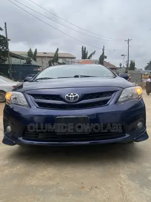 Toyota Corolla 2012 Blue