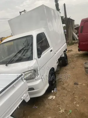 Daihatsu Hijet 2010 White