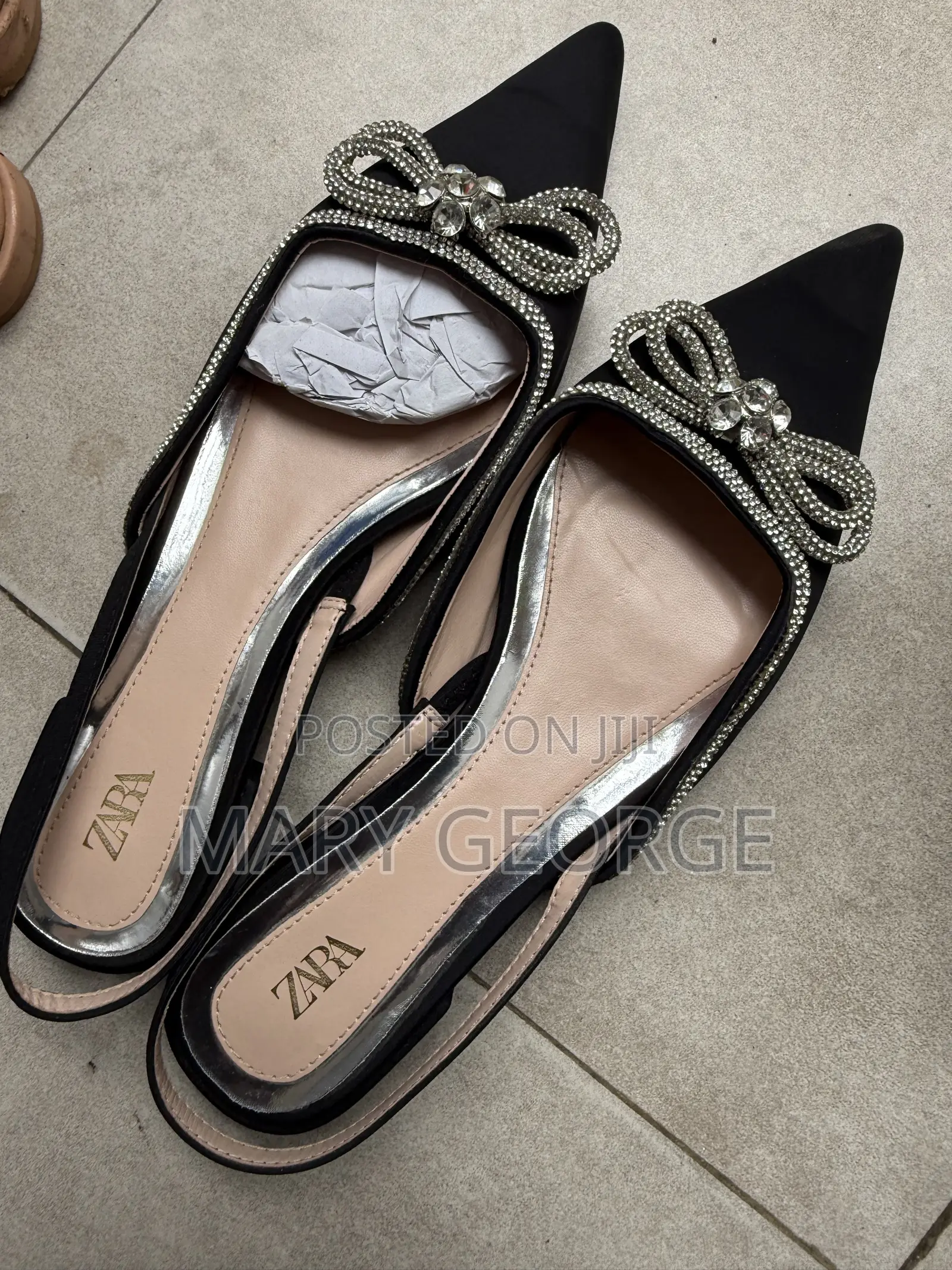 Pointy Flat Shoes Size 42