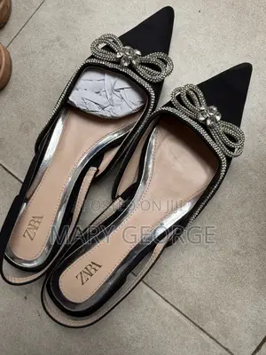 Pointy Flat Shoes Size 42