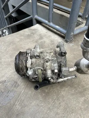 Sienna 08 a/C Compressor V6