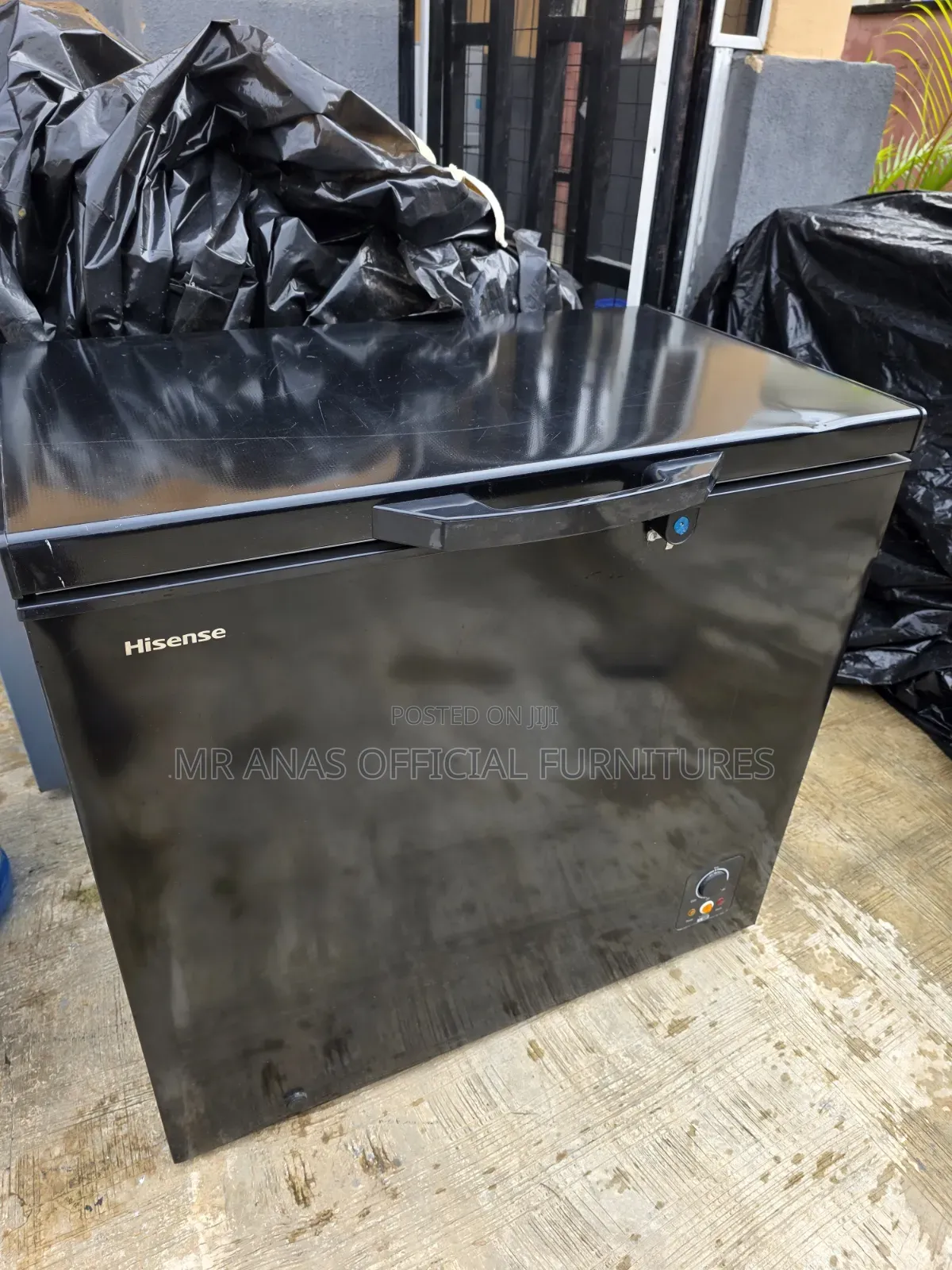 189L Hisense Freezer