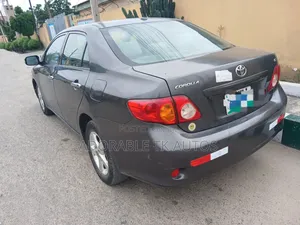 Toyota Corolla 2010 Gray