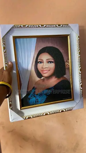 Corporate Gift Printing – Frames, Mugs, Pillows Jotters