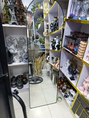 Dressing Classic Mirror