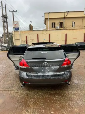 Toyota Venza AWD 2011 Gray