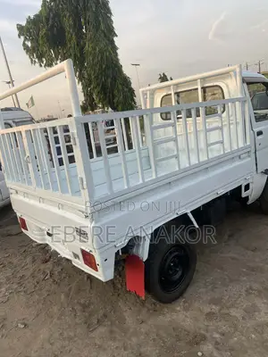 Daihatsu Hijet 2010 White