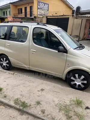 Toyota Yaris 2003 Gold