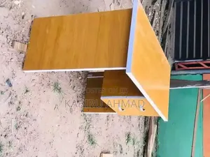 Brand New 2ft by 4ft Redding Table
