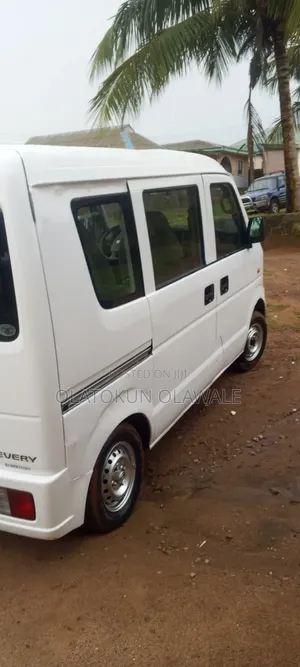 Suzuki Every 2008 White