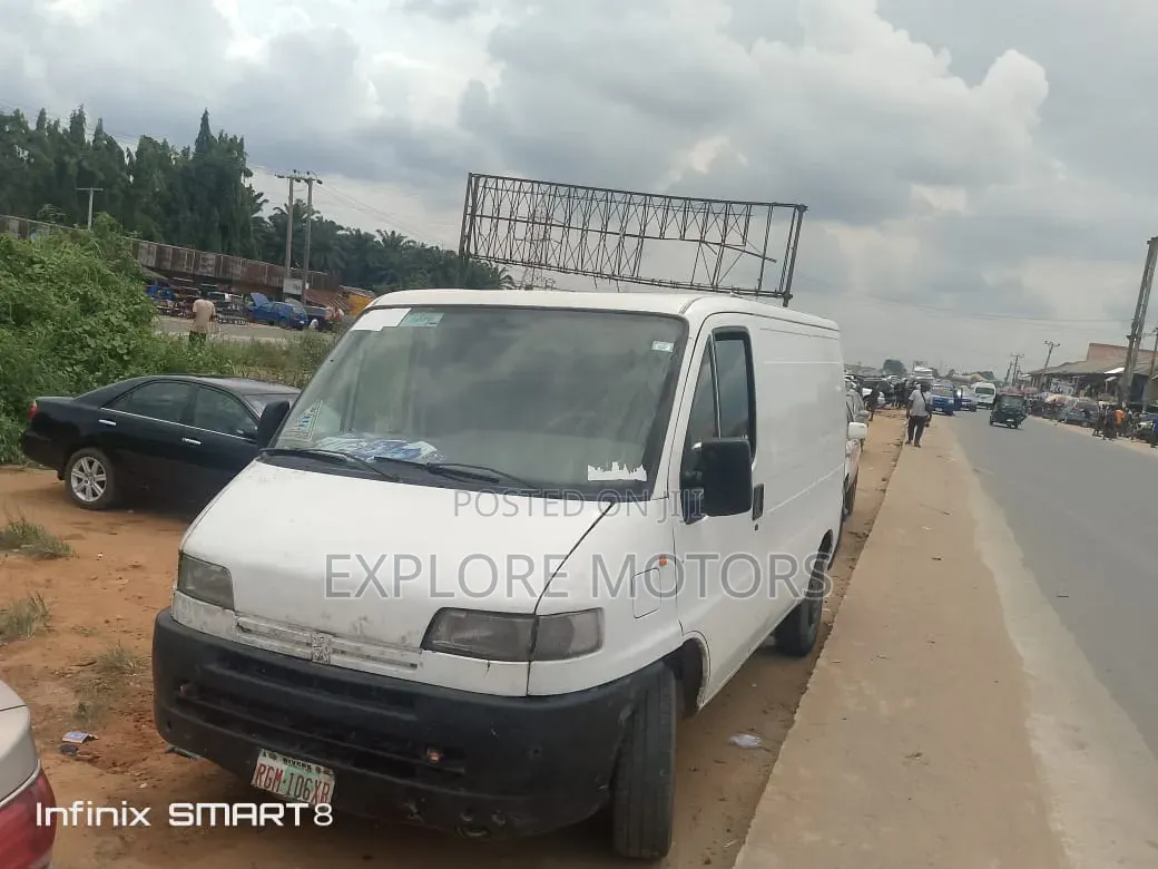 Peugeot Boxer 2005 White