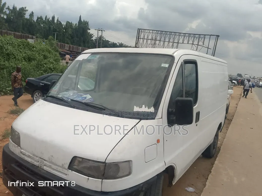 Peugeot Boxer 2005 White