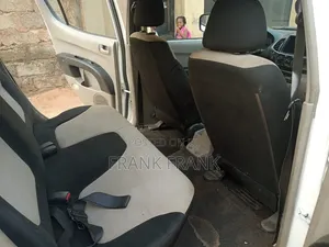 Mitsubishi L200 2005 White