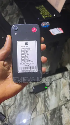 Apple iPhone XR 64 GB Black