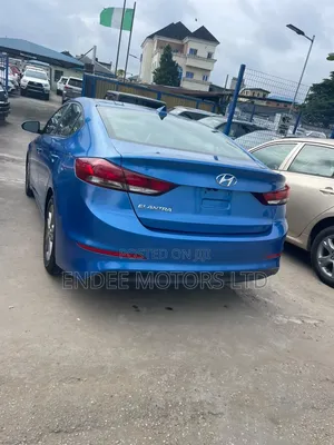 Hyundai Elantra 2018 Blue
