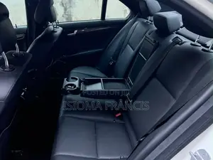 Mercedes-Benz C300 2010 White