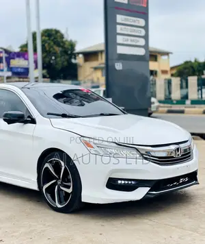 Honda Accord 2018 White