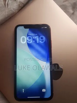 Apple iPhone 11 64 GB Red