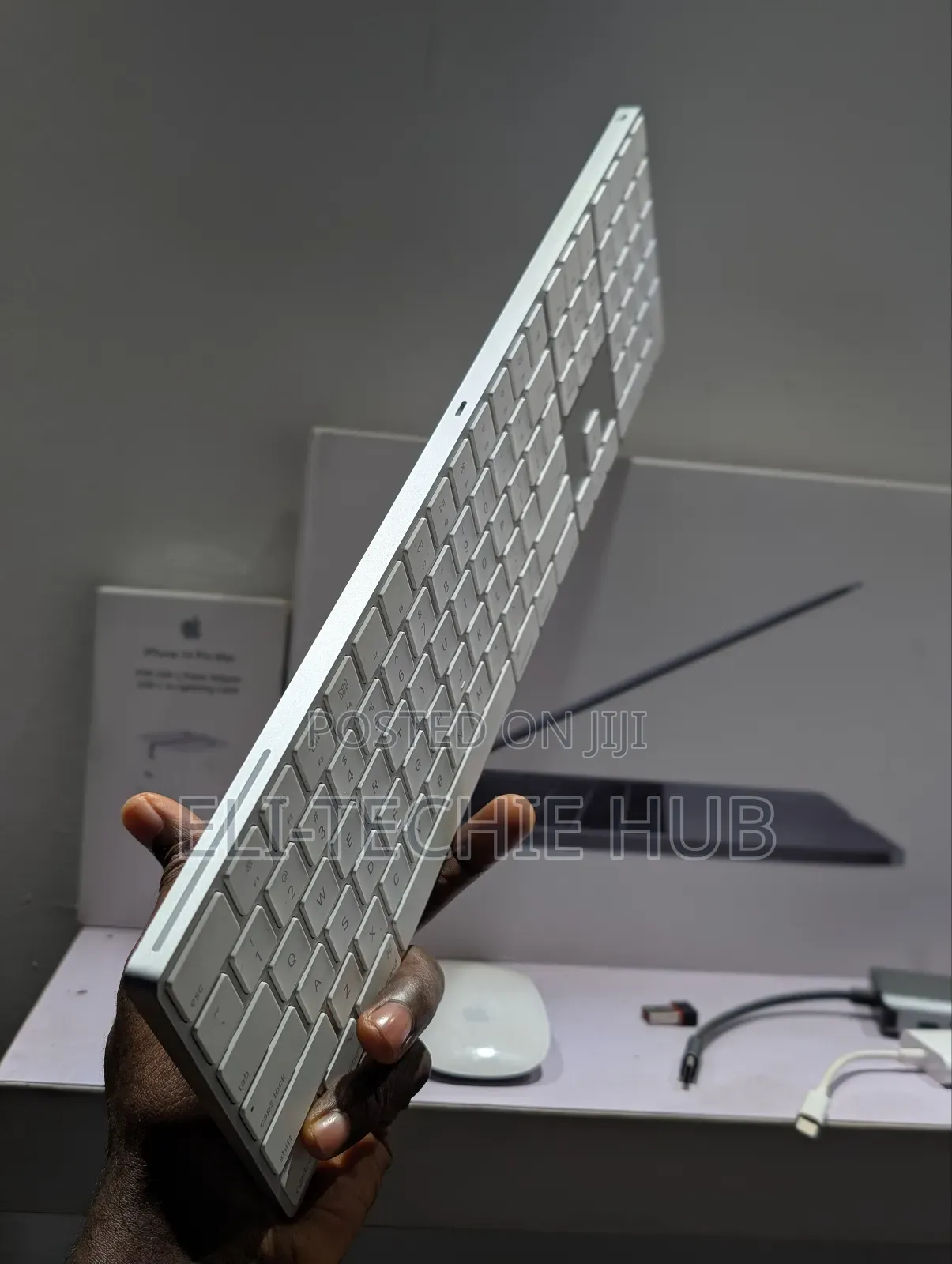 Apple Magic 2 Wireless Full Keys Keyboard