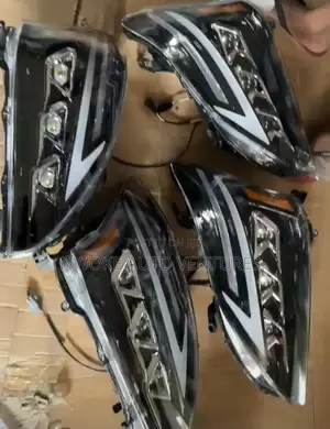 Lastest Headlamp for Lexus RX330 2007 Model