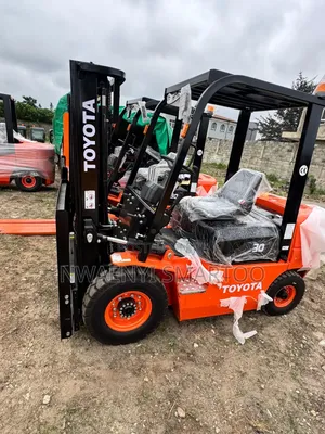 Electric Forklift Toyota Product