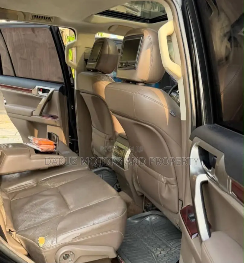 Lexus GX 2011 Black