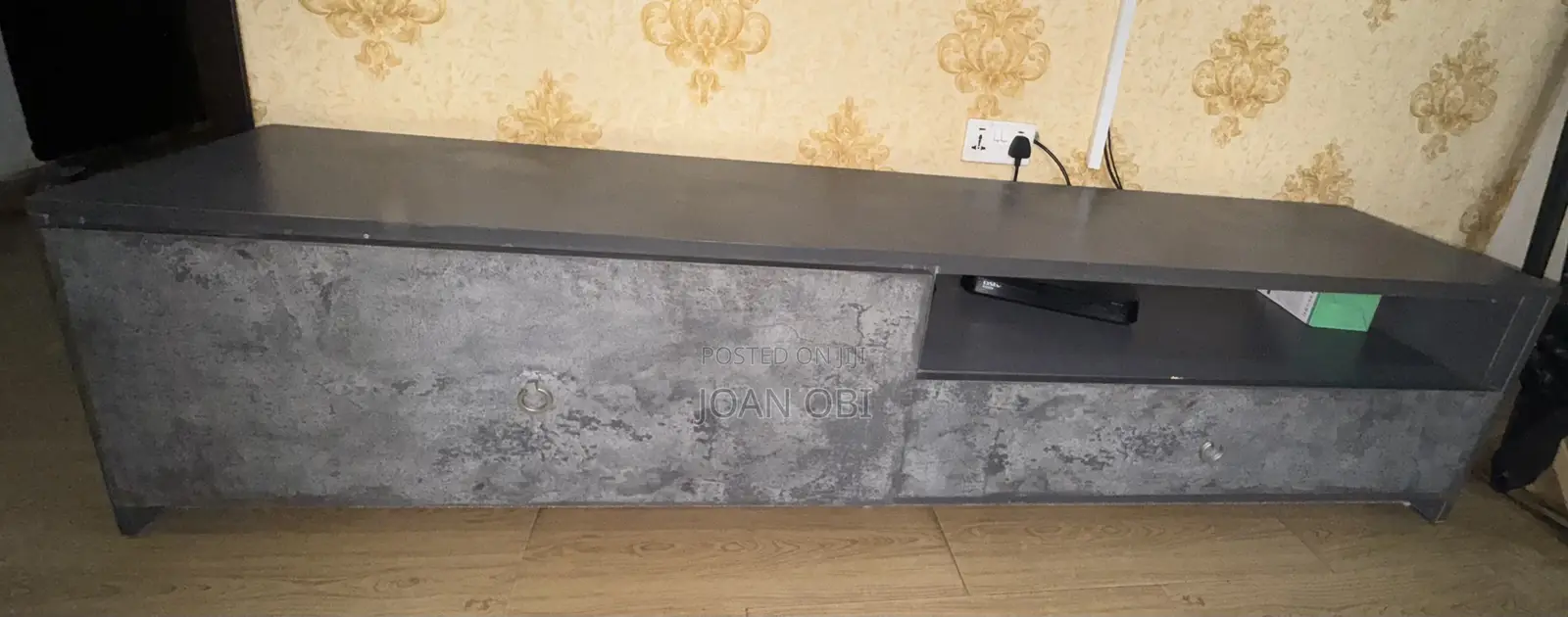 TV Stand / Shelf