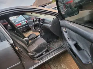Toyota Corolla 2004 Gray