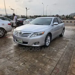 Toyota Camry 2010 Silver