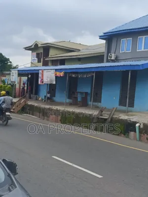 8bdrm Block of Flats in Ashi Bodija Estate for sale