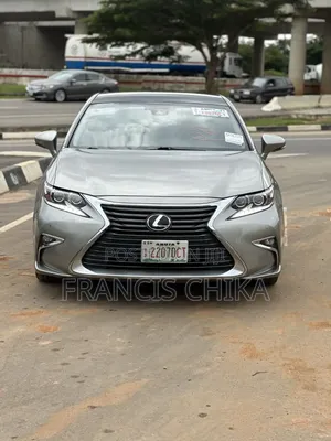 Lexus ES 2017 Gray