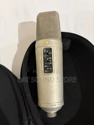 RØDE NT2-A / NT2A Professional Studio Condenser Microphone