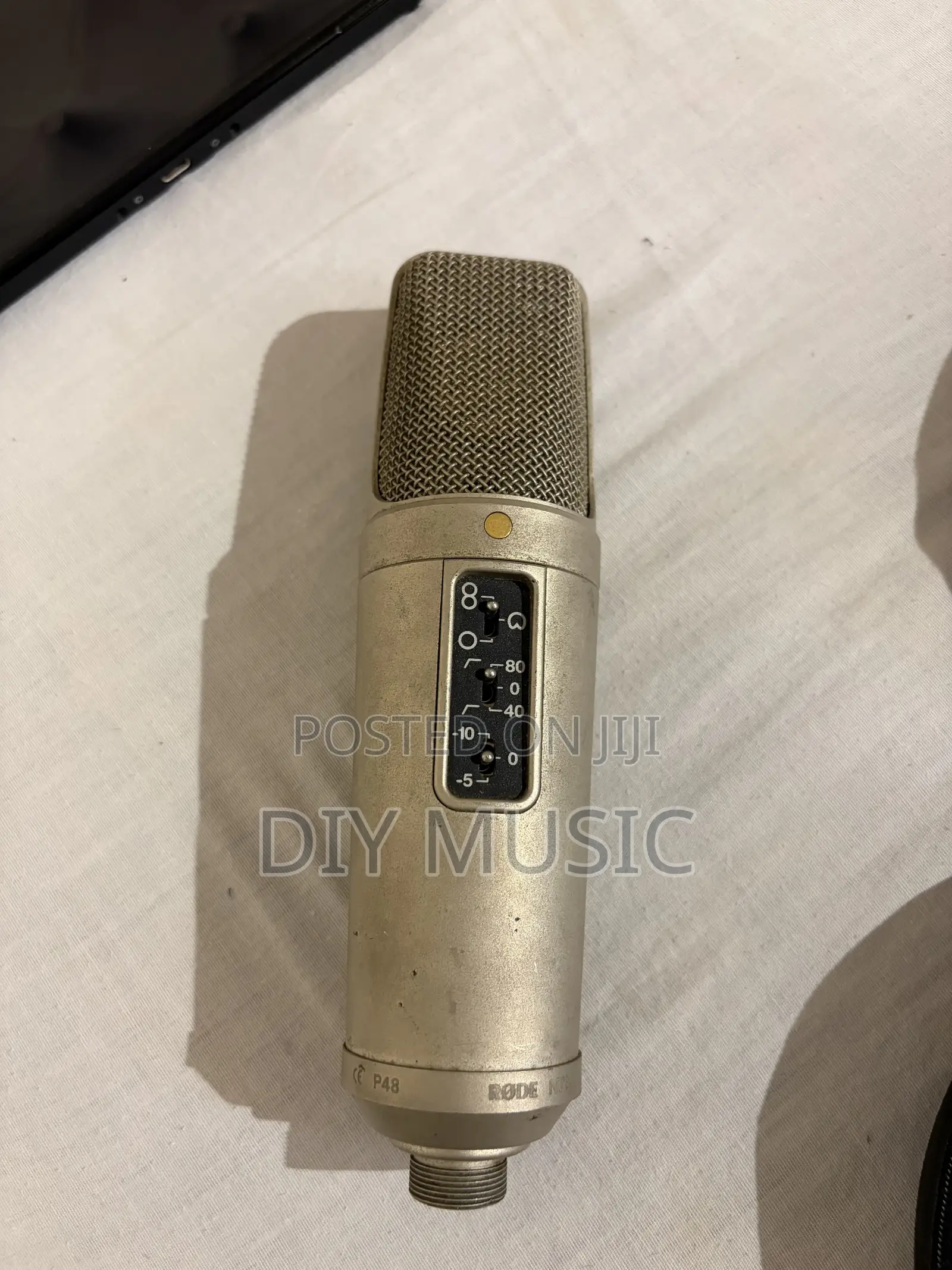 RØDE NT2-A / NT2A Professional Studio Condenser Microphone