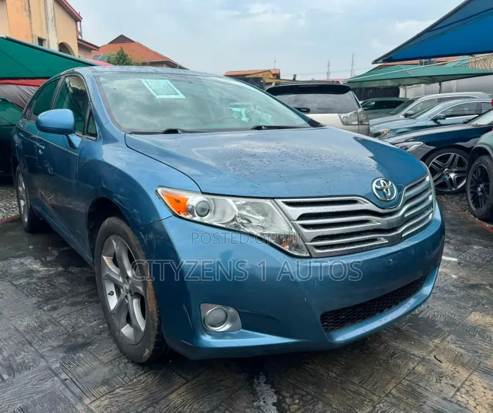 Toyota Venza 2010 Blue