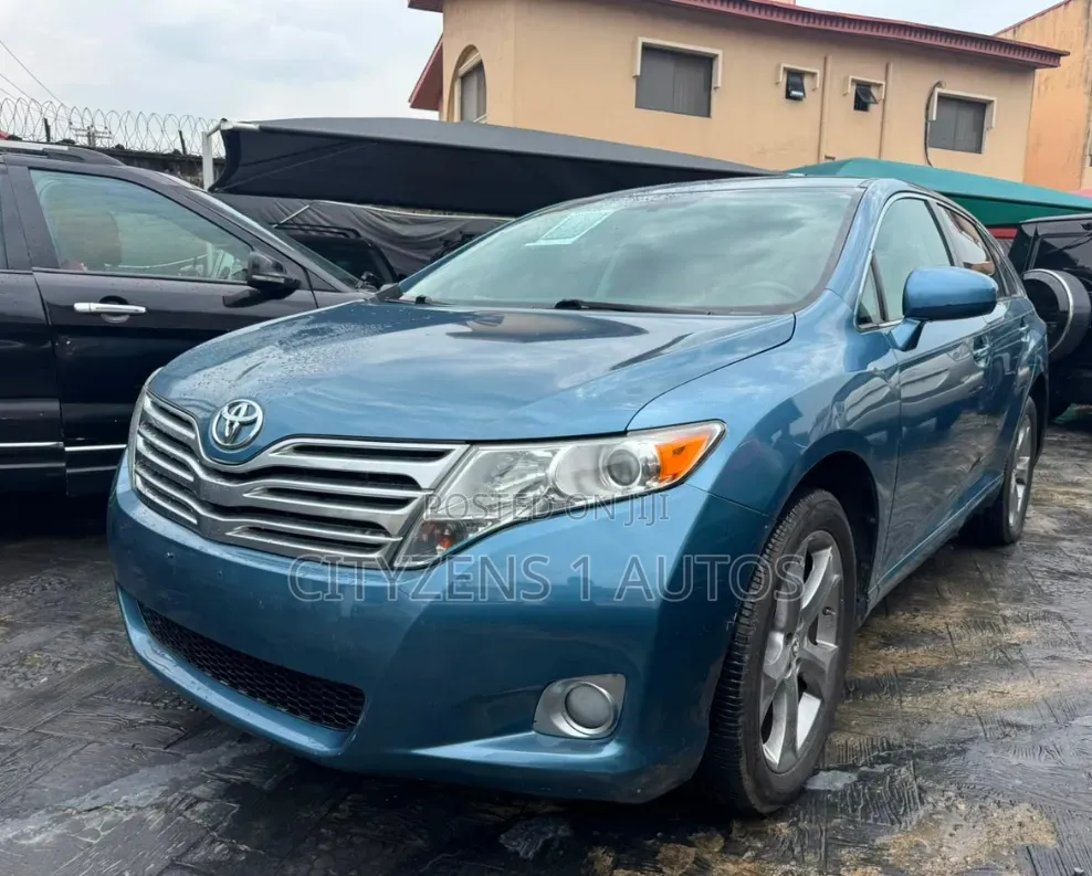 Toyota Venza 2010 Blue