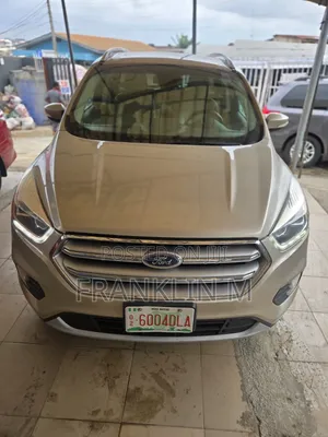 Ford Escape 2017 Gold