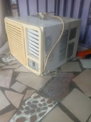 AC Samsung 1hp Window Unit Fast Cooling See Is Believing Give Away.