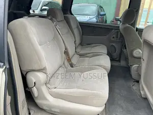 Toyota Sienna LE AWD 2005 Gold