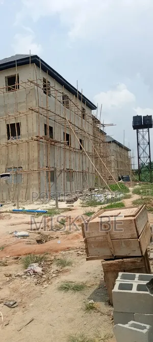 Misky Q's Construction