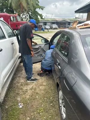 Professional Car Tracking and Installation
