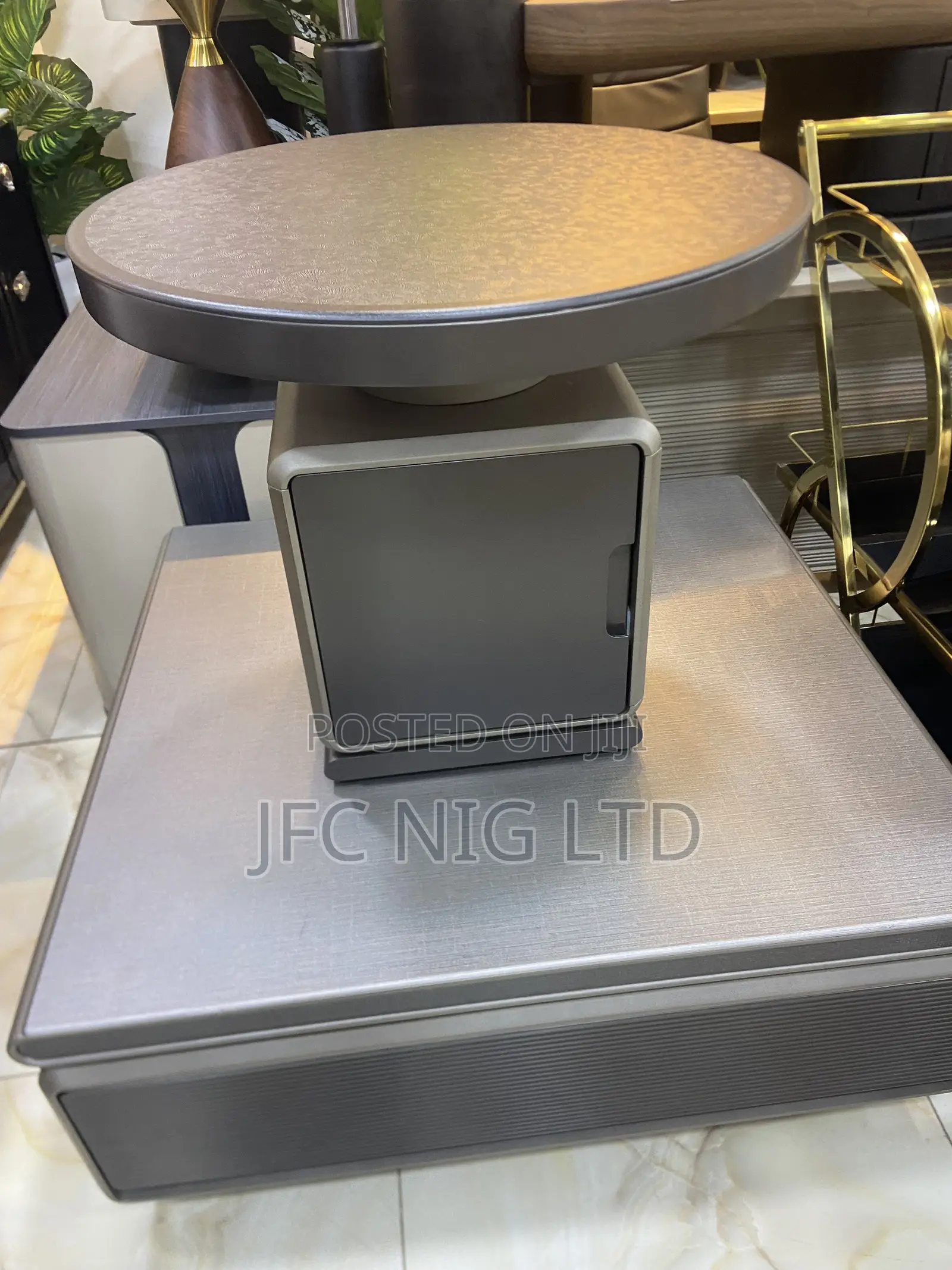 Exquisite Living Room Centre Table