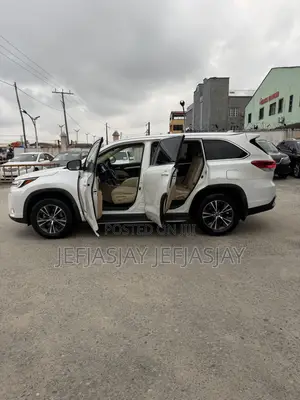 Toyota Highlander XLE V6 4x2 (3.5L 6cyl 6A) 2016 Black