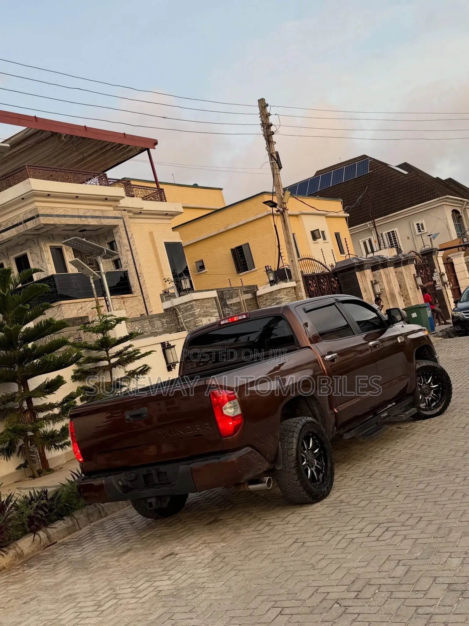 Toyota Tundra 2016 Brown