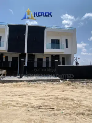 4bdrm Duplex in General Paint, Sangotedo for sale