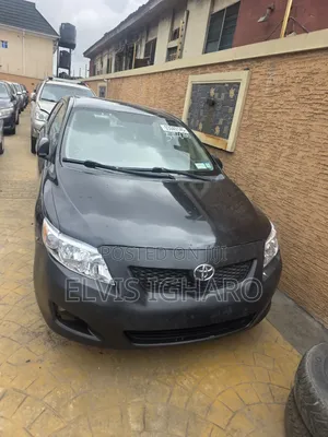 Toyota Corolla 2010 Black