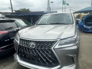 Lexus LX 2017 Gold