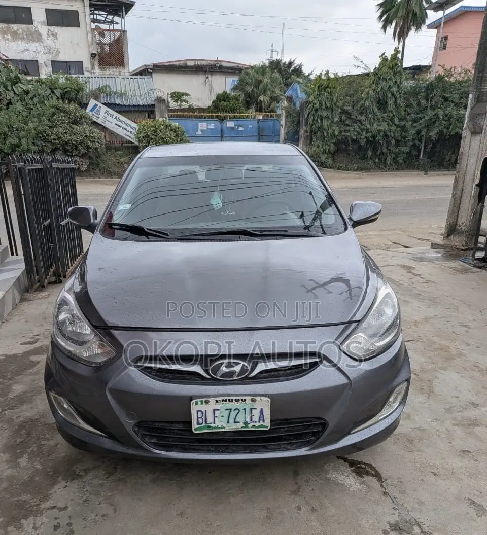 Hyundai Accent 2012 Gray
