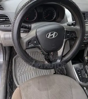 Hyundai Accent 2012 Gray