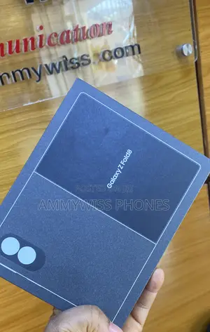 New Samsung Galaxy Z Fold8 512 GB Graphite