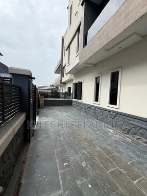 5bdrm Duplex in Festac for rent